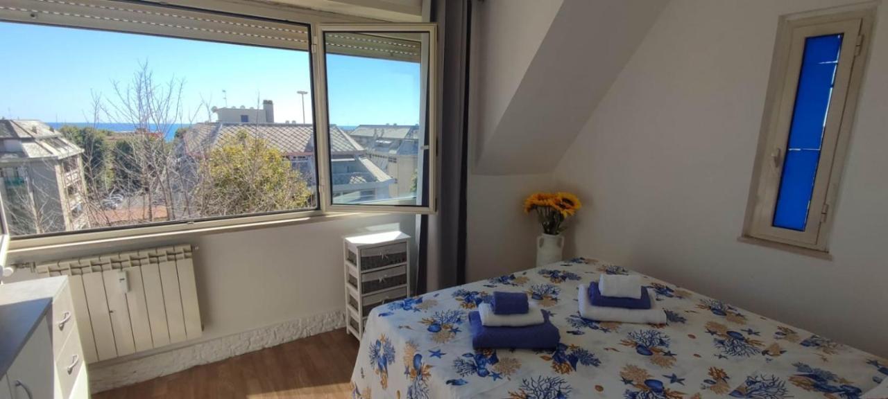 Attico Girasole Apartment Лидо ди Остия Екстериор снимка