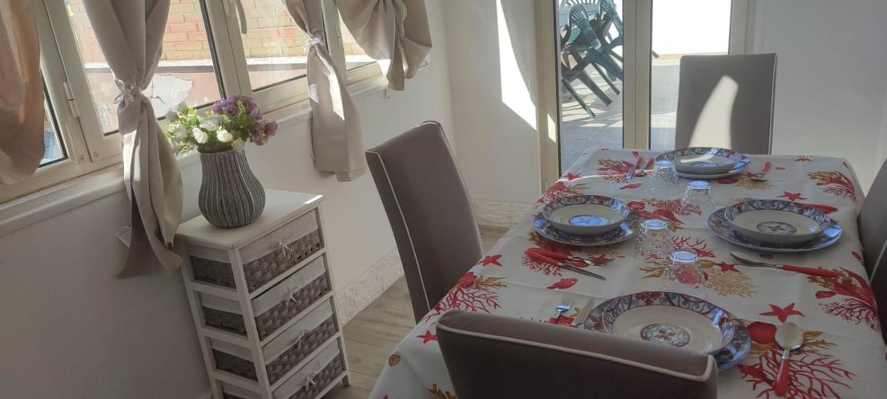Attico Girasole Apartment Лидо ди Остия Екстериор снимка